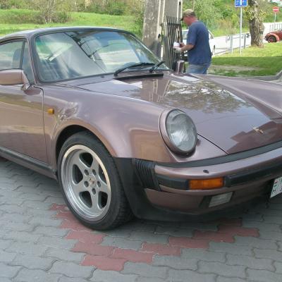 Restaurálás - Porsche 930 Turbo 3.3 RUF 35